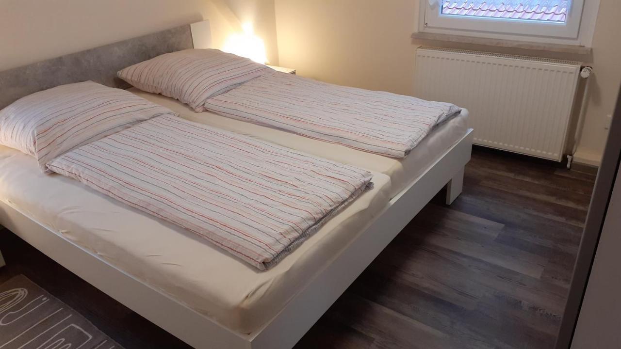 Familienurlaub In Ostfriesland Fuer Max 7 Pers In 2 Wohnungen, Auch Einzeln Wohnungen Utarp Eksteriør bilde