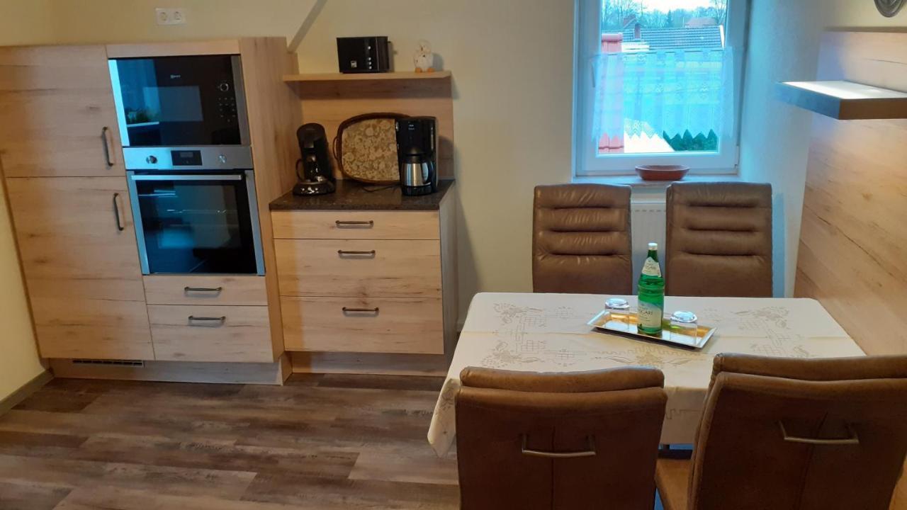 Familienurlaub In Ostfriesland Fuer Max 7 Pers In 2 Wohnungen, Auch Einzeln Wohnungen Utarp Eksteriør bilde