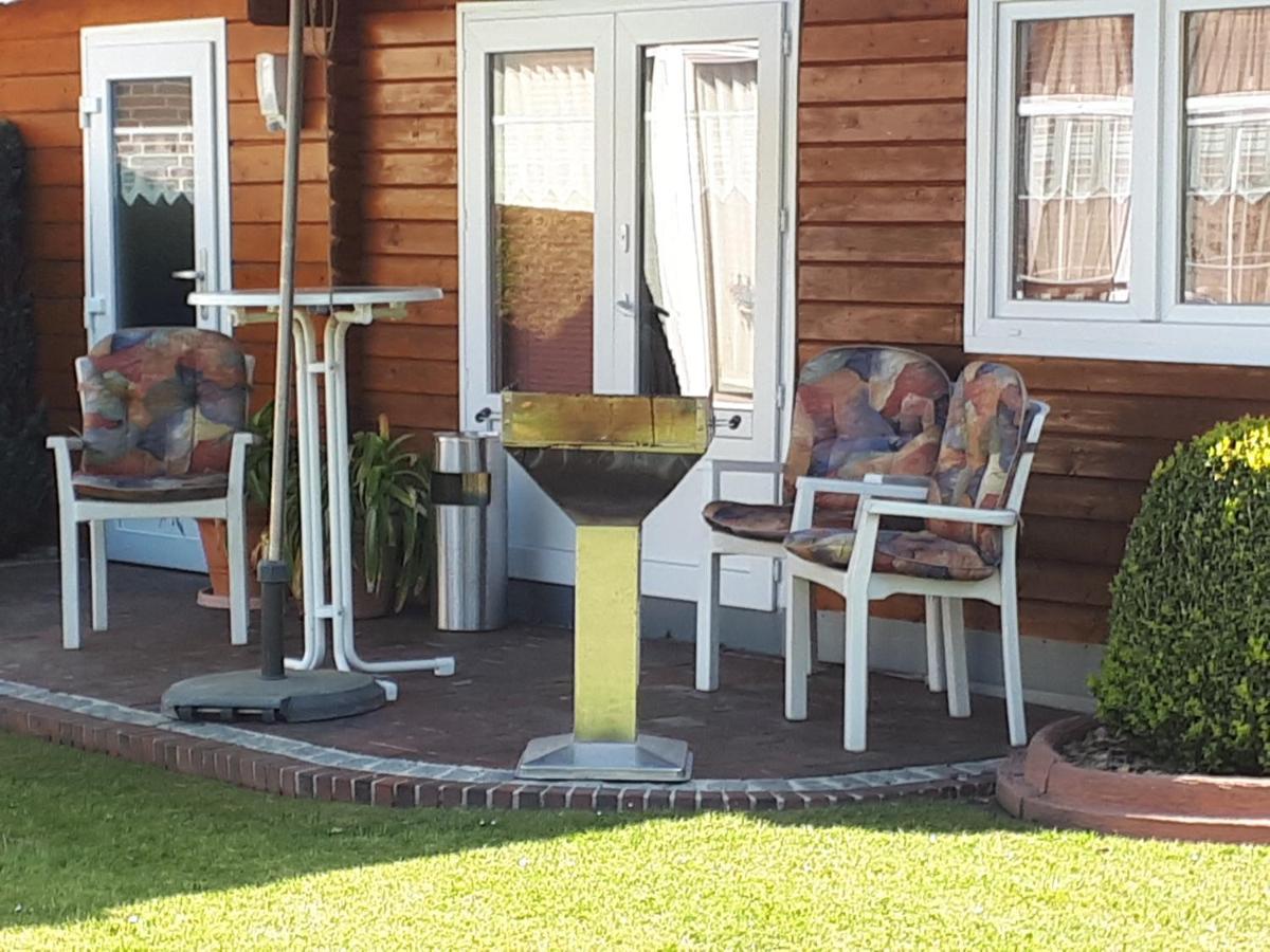 Familienurlaub In Ostfriesland Fuer Max 7 Pers In 2 Wohnungen, Auch Einzeln Wohnungen Utarp Eksteriør bilde