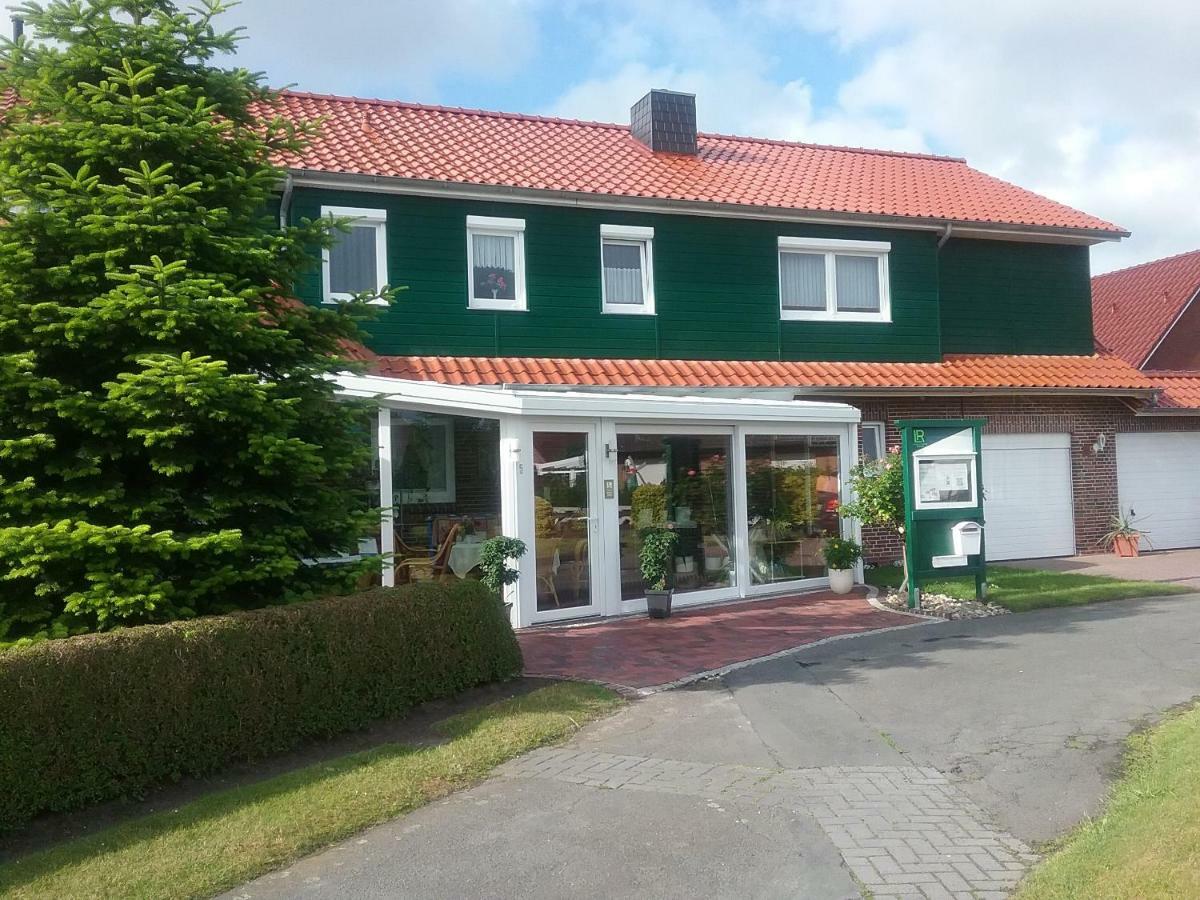 Familienurlaub In Ostfriesland Fuer Max 7 Pers In 2 Wohnungen, Auch Einzeln Wohnungen Utarp Eksteriør bilde